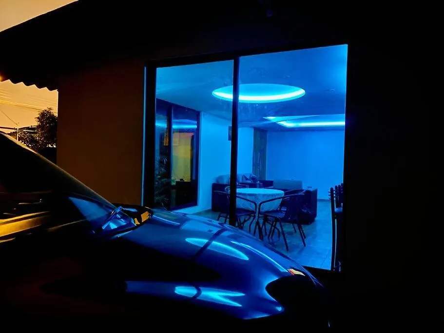 Villa Mirlo - Escondite De Lujo En Quito